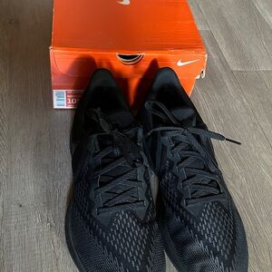 Nike Men's Black Athletic Shoes